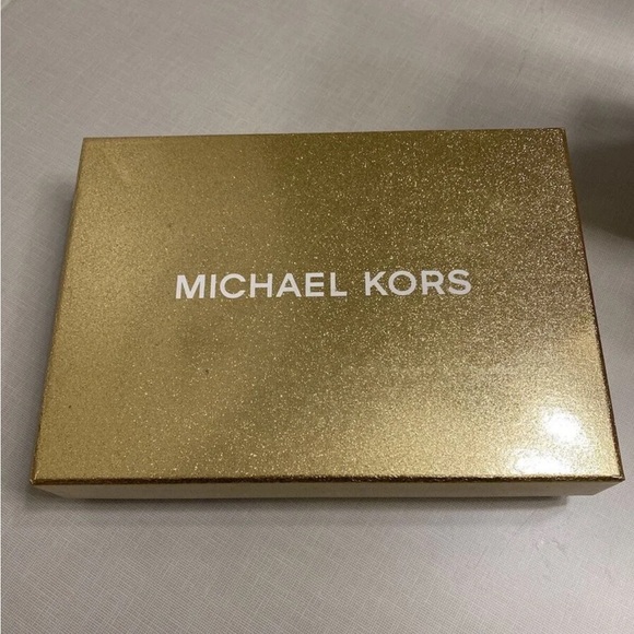 MICHAEL KORS Belt Bag MK Logo PINK Tone Fanny Bag Size (S/M) New In Gift Box 🎁 - Picture 9 of 10